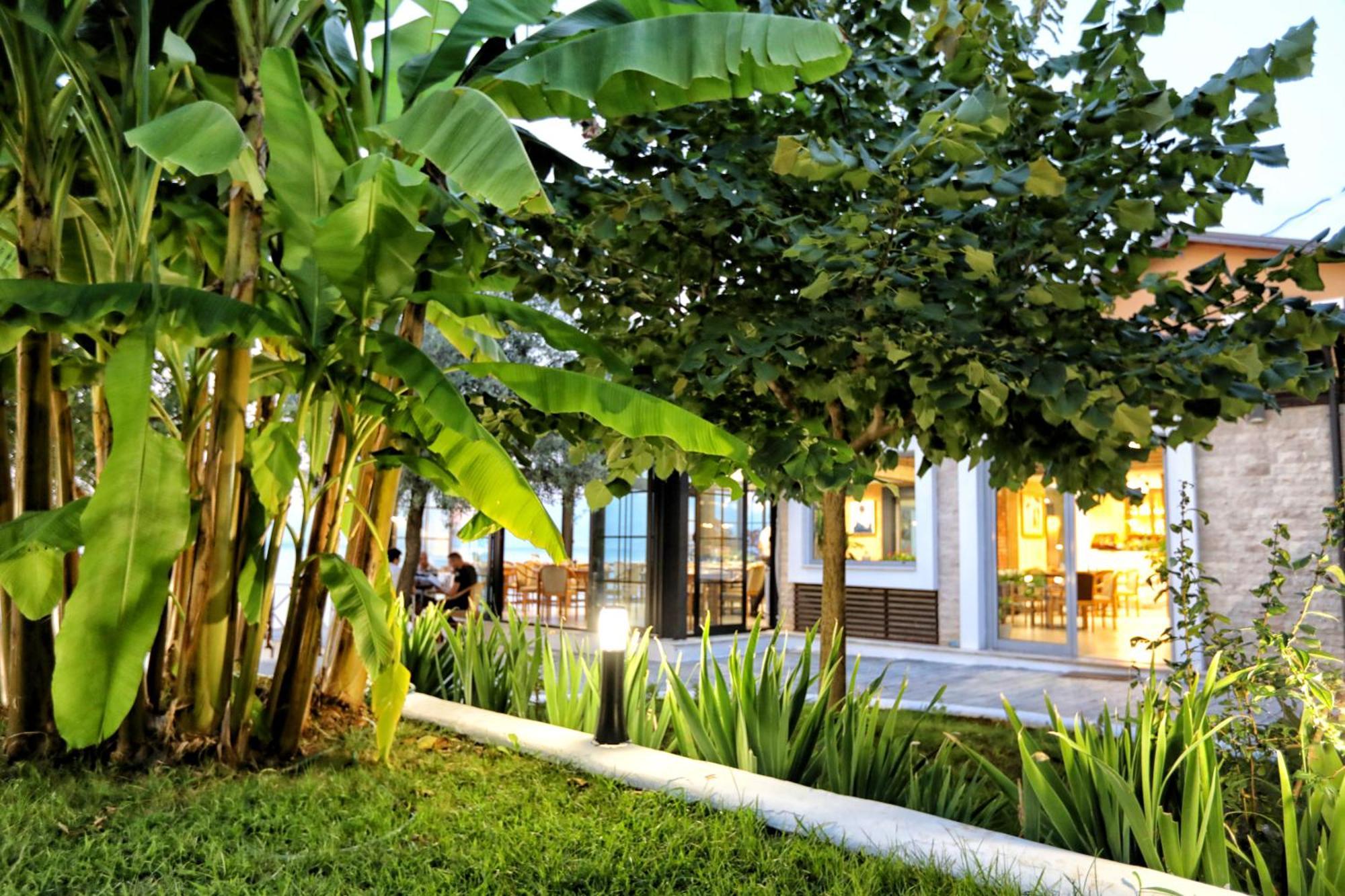 Hotel Labiatan Zogaji Exteriör bild